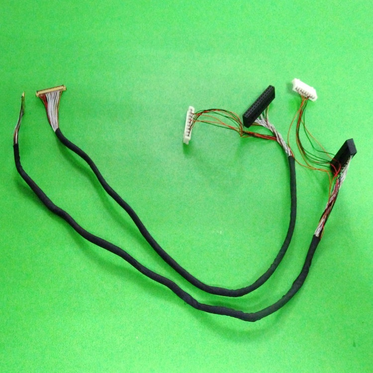 Custom I-PEX 20496-026-40 fine pitch cable assembly I-PEX 20152-050U-20F eDP LVDS cable assembly Supplier