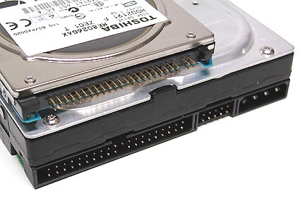 ATA/133 connector to a classical 3.5' hard disk (below) and a 2.5' model (above)